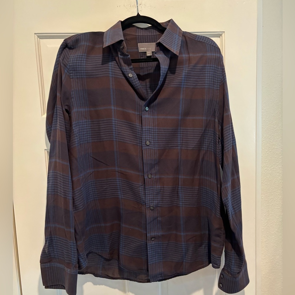 Vince Men’s Plaid button down shirt